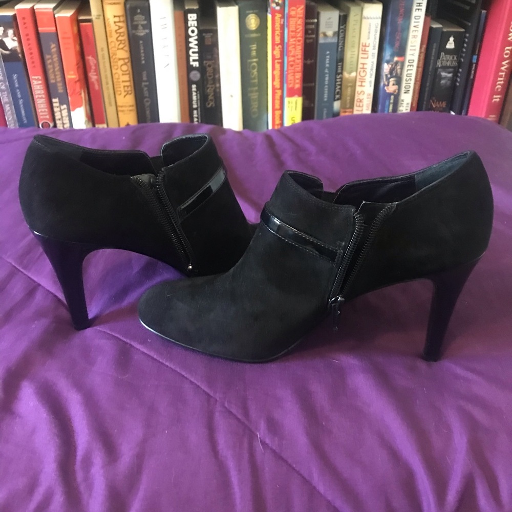 Black heels